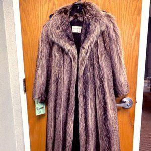Vintage Raccoon Full-length coat Petite Size 8P